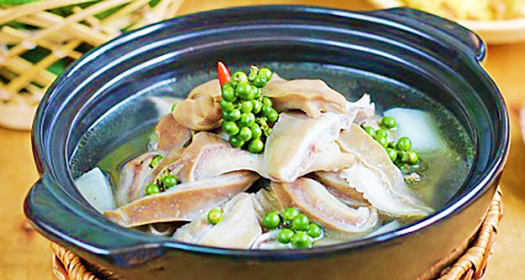 Bao tử cá ngừ hầm tiêu xanh  bao-tu-ca-ngi-ham -tieu-xanh.jpg (156 KB)